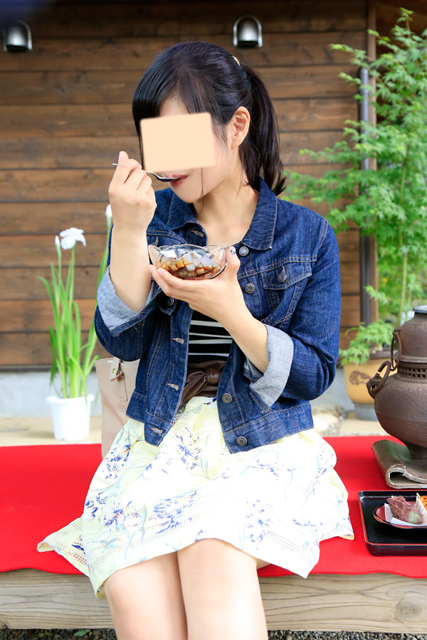白間りほ 染谷花しょうぶ園